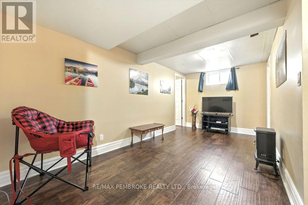335 Willard Street, Pembroke, Ontario  K8A 3T8 - Photo 26 - X12998628