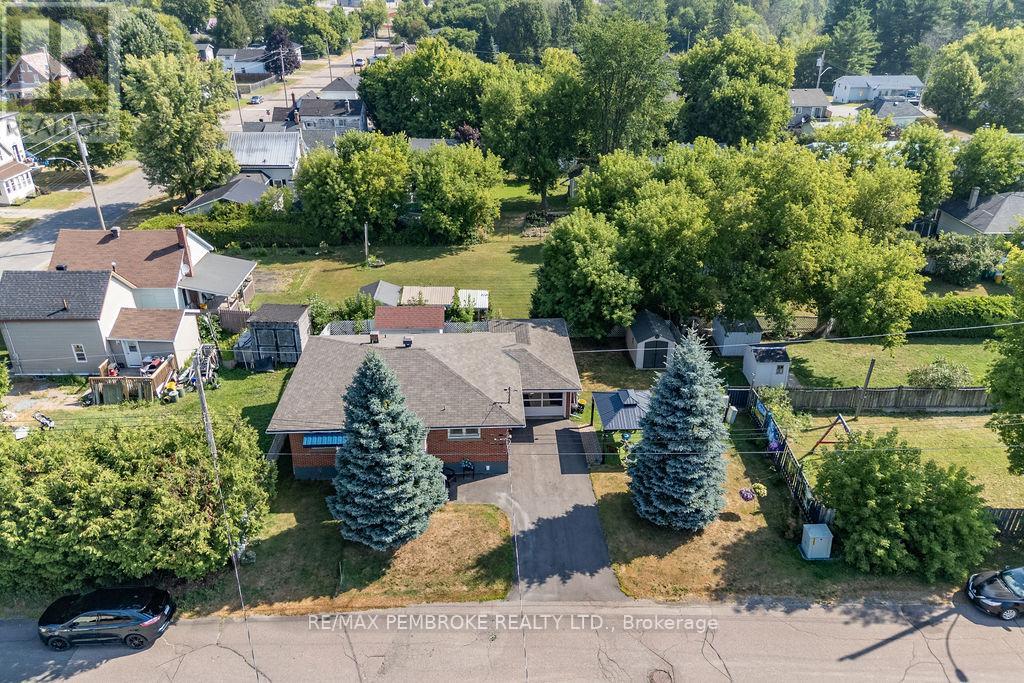 335 Willard Street, Pembroke, Ontario  K8A 3T8 - Photo 39 - X12998628