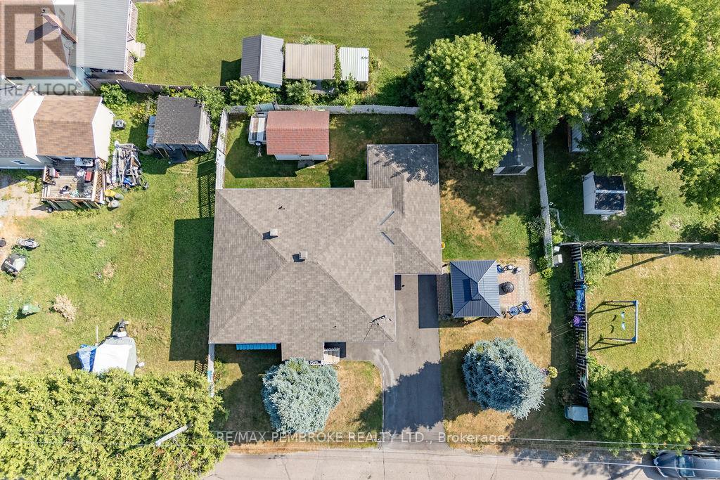 335 Willard Street, Pembroke, Ontario  K8A 3T8 - Photo 40 - X12998628