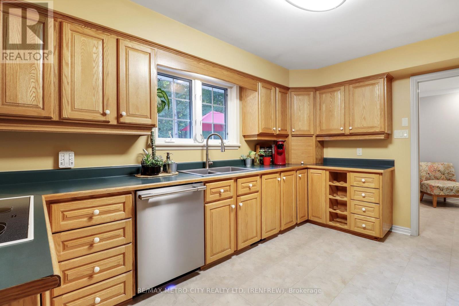 2069 Highway 132 Highway, Admaston/bromley, Ontario  K7V 3Z7 - Photo 18 - X12998642