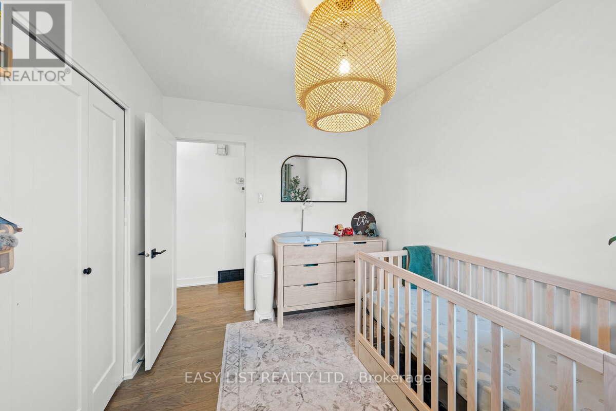 756 Dickens Avenue, Ottawa, Ontario  K1G 2X8 - Photo 17 - X12998572