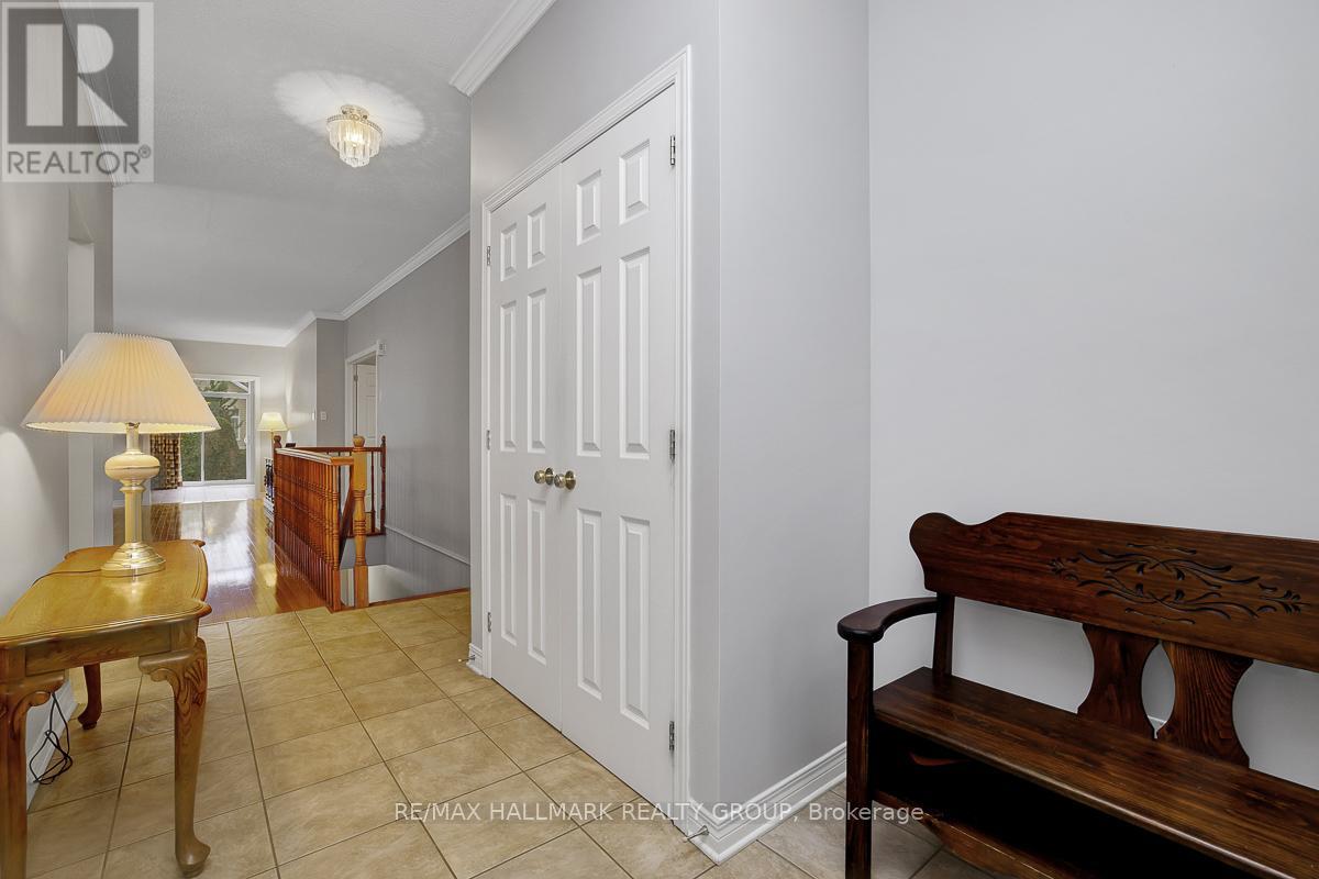 853 Swallowtail Crescent, Ottawa, Ontario  K4A 4M5 - Photo 2 - X12998634