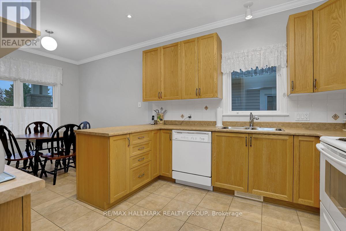 853 Swallowtail Crescent, Ottawa, Ontario  K4A 4M5 - Photo 8 - X12998634