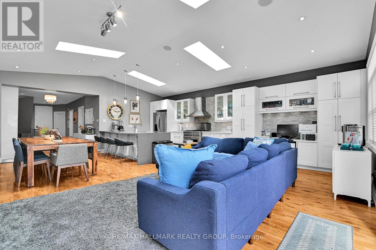 212 Flora Street, Ottawa, Ontario K1R 5R7 - Photo 14 - X12998674