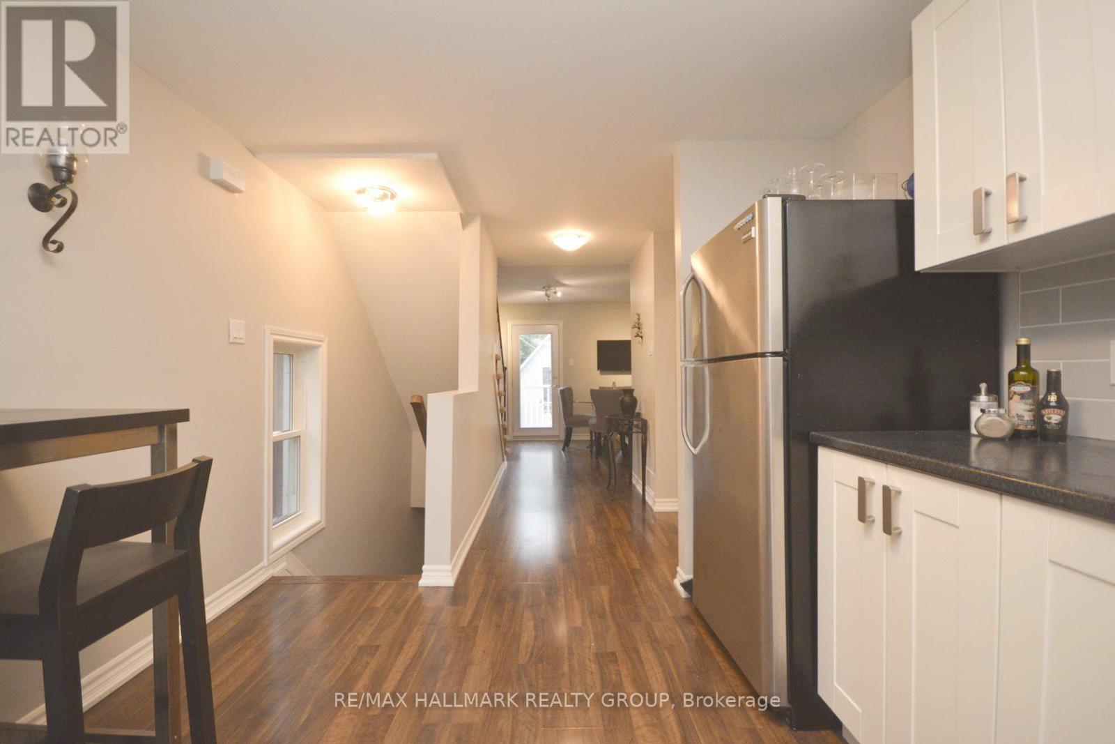 212 Flora Street, Ottawa, Ontario K1R 5R7 - Photo 20 - X12998674