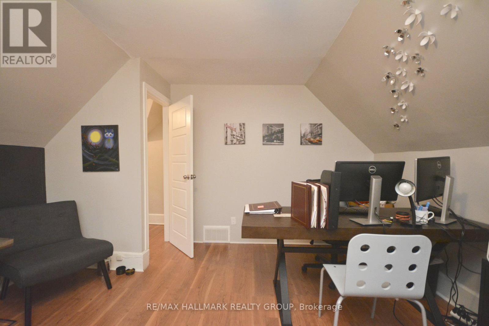 212 Flora Street, Ottawa, Ontario K1R 5R7 - Photo 26 - X12998674