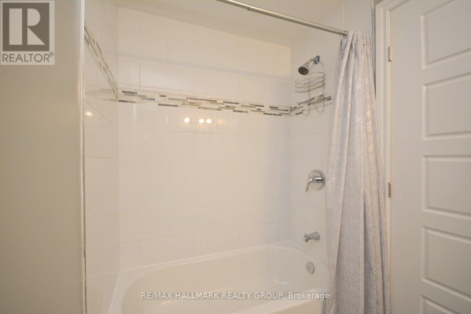 212 Flora Street, Ottawa, Ontario K1R 5R7 - Photo 28 - X12998674