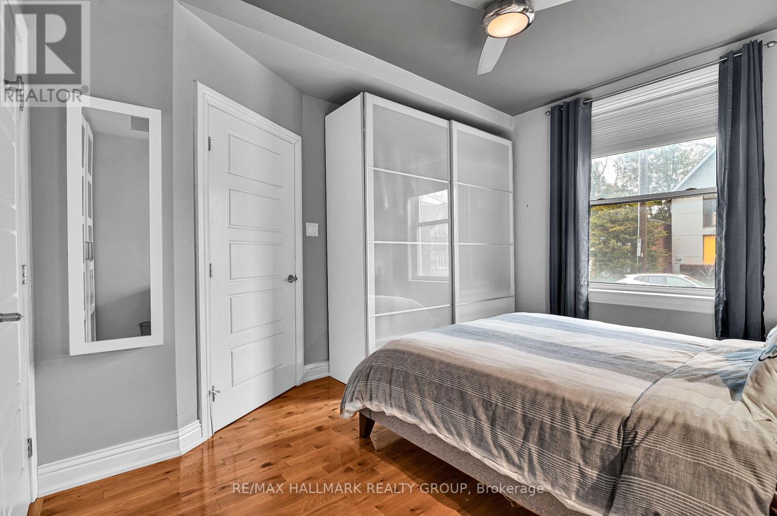 212 Flora Street, Ottawa, Ontario K1R 5R7 - Photo 5 - X12998674