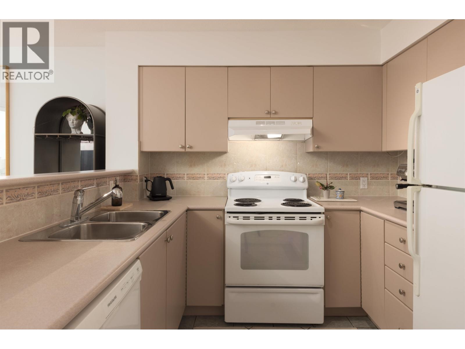 1207 1277 Nelson Street, Vancouver, British Columbia  V6E 4M8 - Photo 15 - R3109231