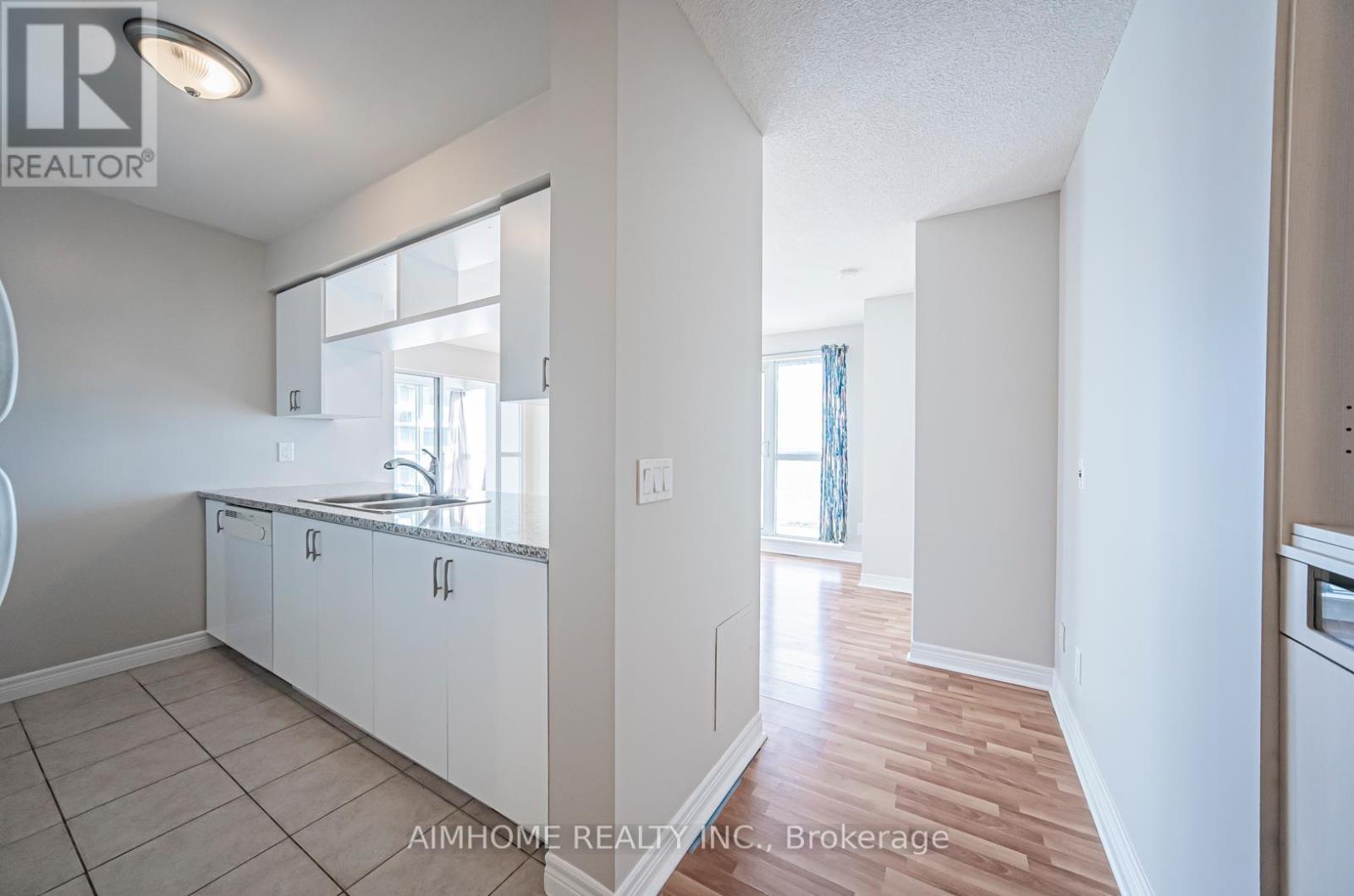 2507 - 60 Town Centre Court, Toronto, Ontario  M1P 0B1 - Photo 9 - E12998576