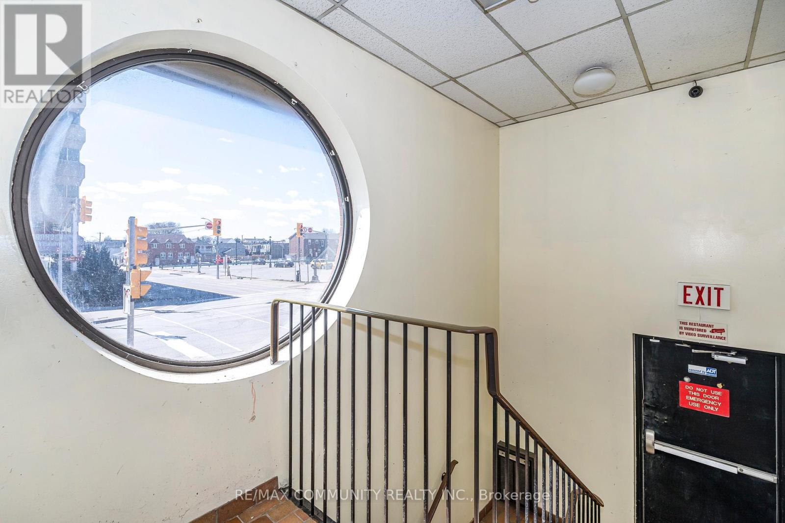 60 Athol Street E, Oshawa, Ontario  L1H 8B7 - Photo 6 - E12998636