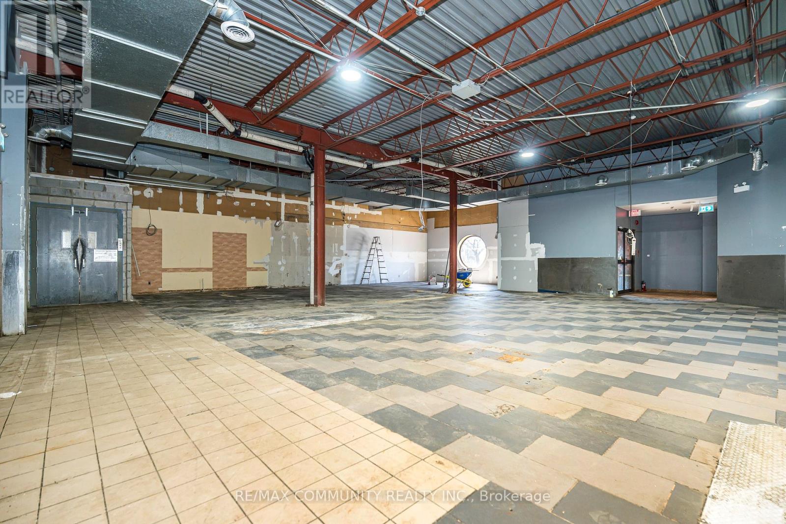 60 Athol Street E, Oshawa, Ontario  L1H 8B7 - Photo 9 - E12998664