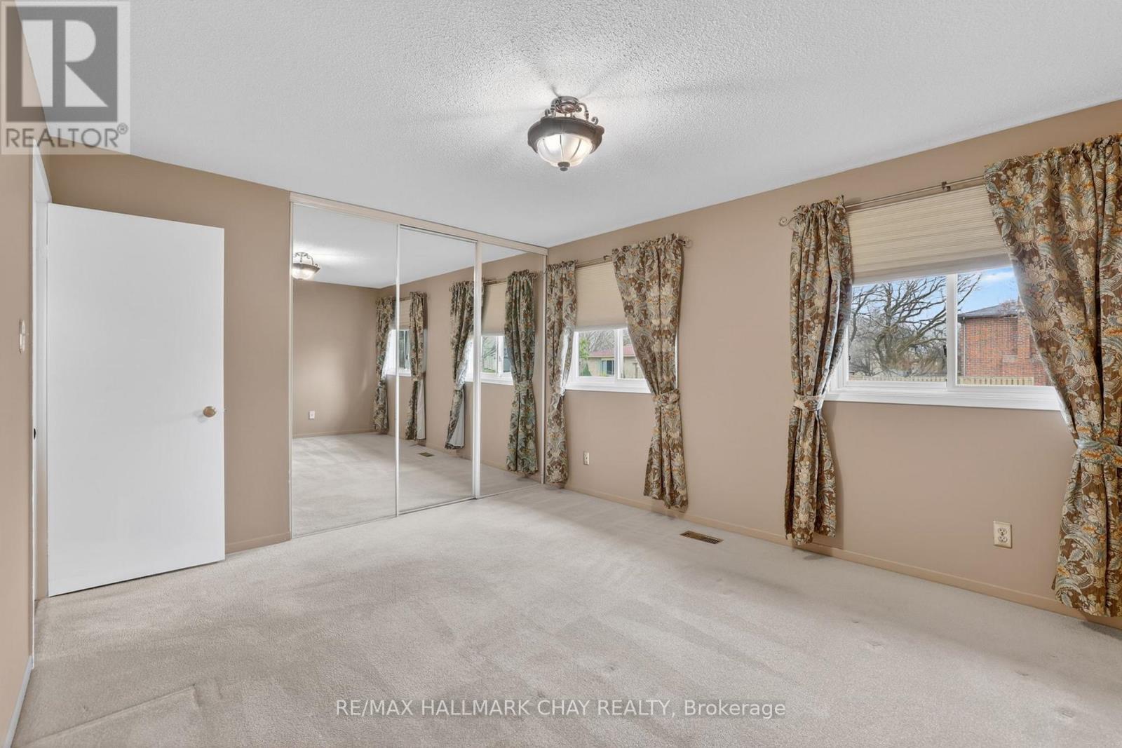 363 London Road, Newmarket, Ontario  L3Y 6G3 - Photo 19 - N12998554