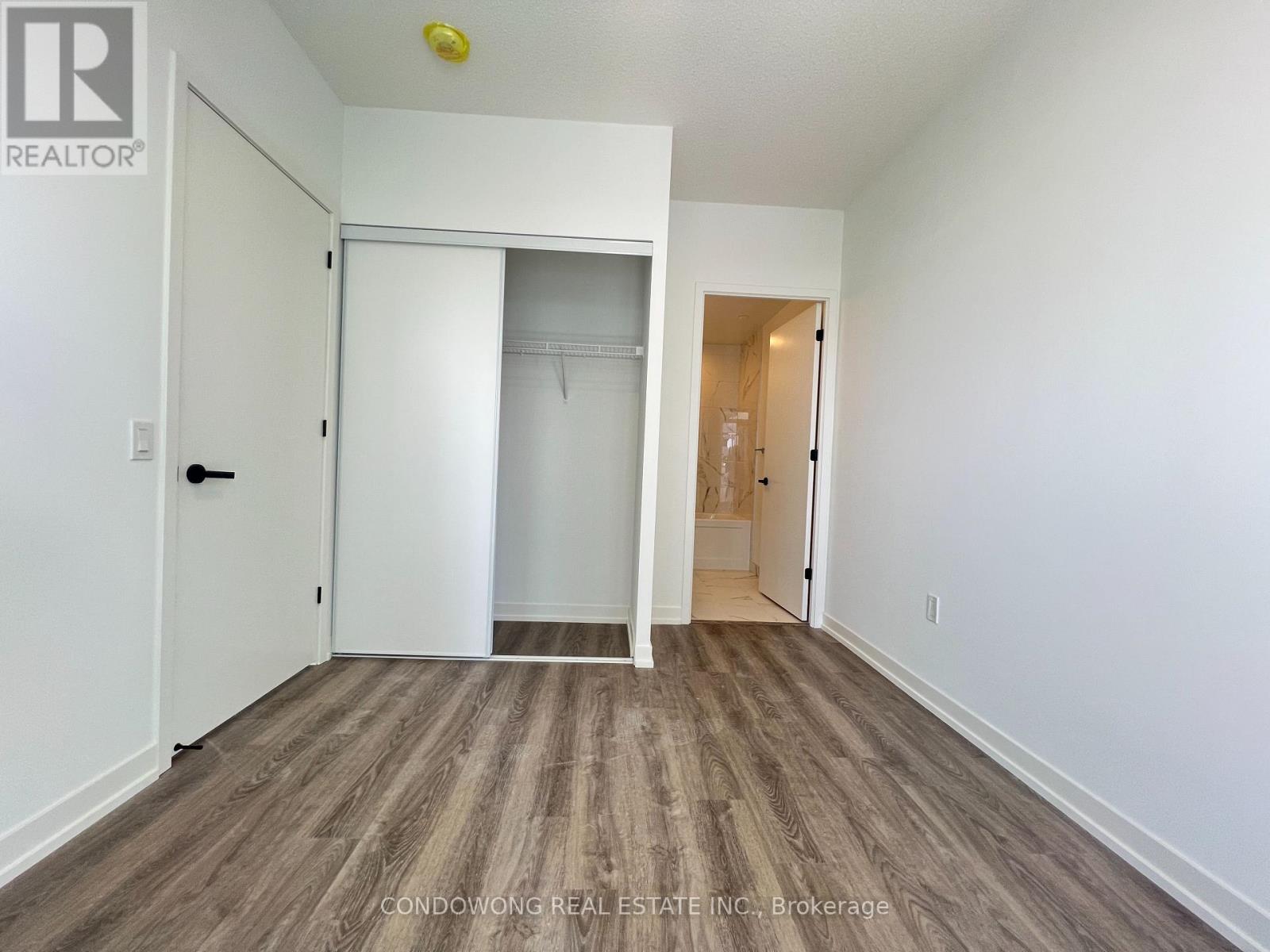 701 - 8 Interchange Way, Vaughan, Ontario  L4K 0R2 - Photo 12 - N12998654