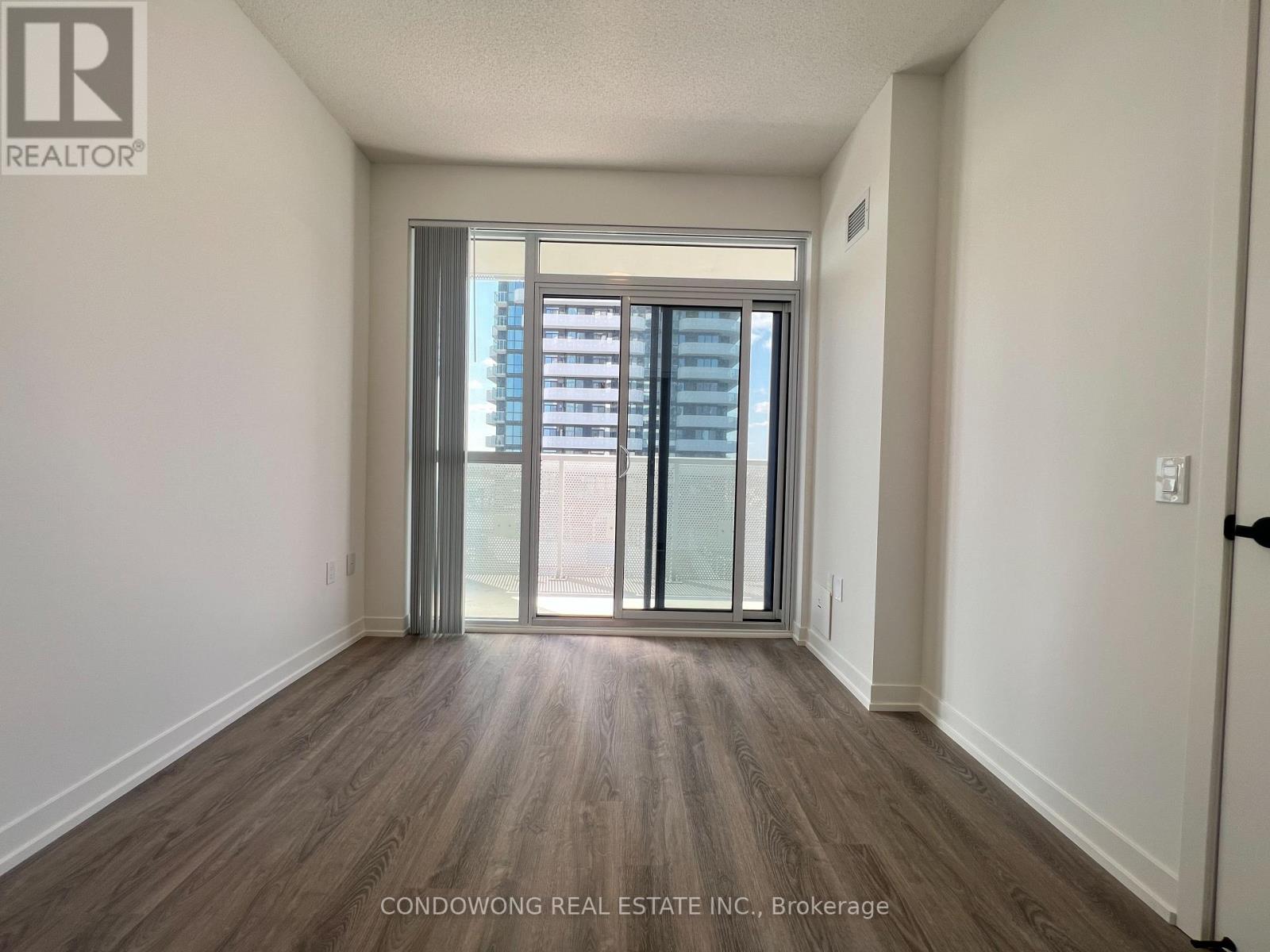 701 - 8 Interchange Way, Vaughan, Ontario  L4K 0R2 - Photo 13 - N12998654