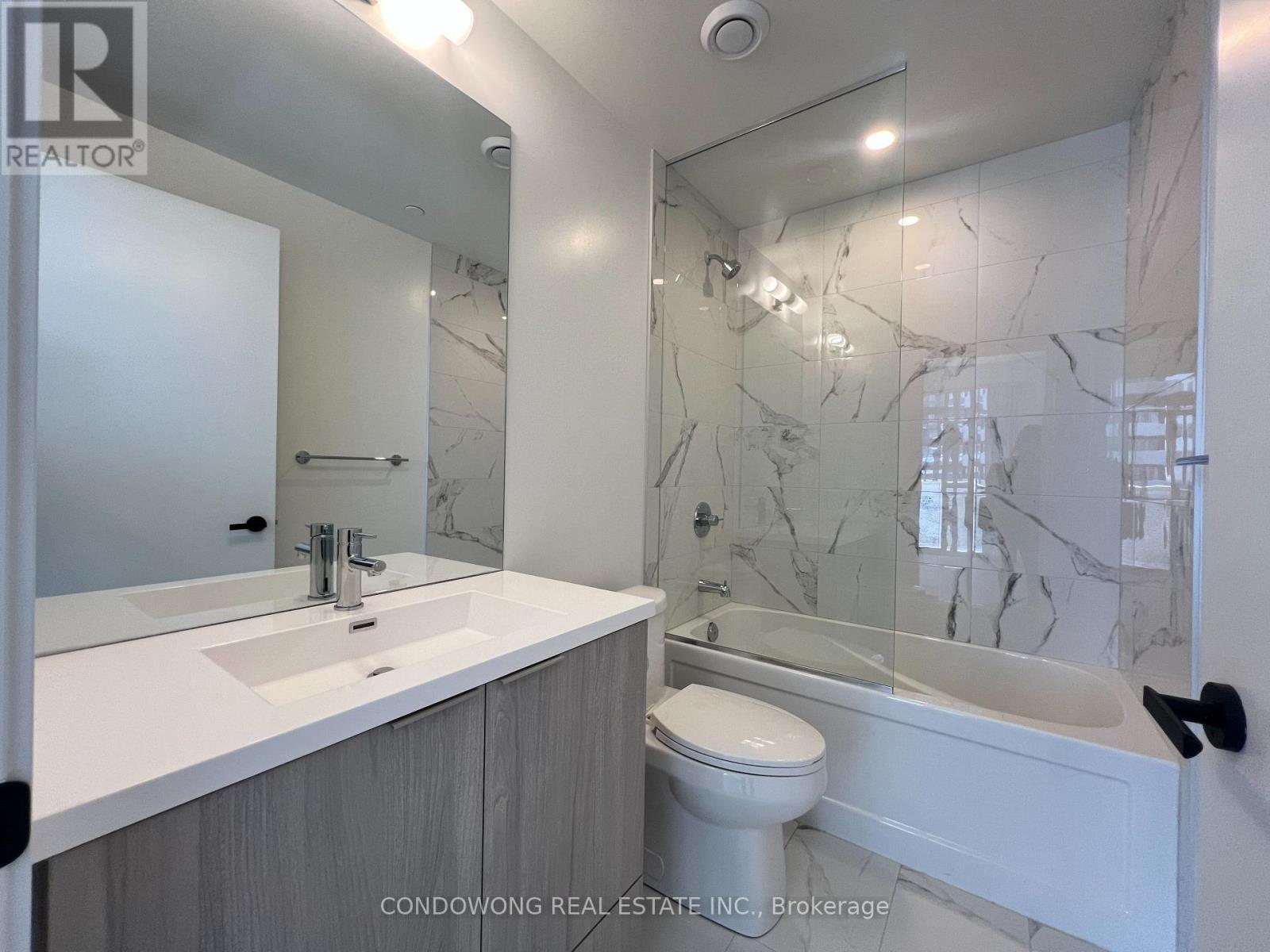 701 - 8 Interchange Way, Vaughan, Ontario  L4K 0R2 - Photo 14 - N12998654