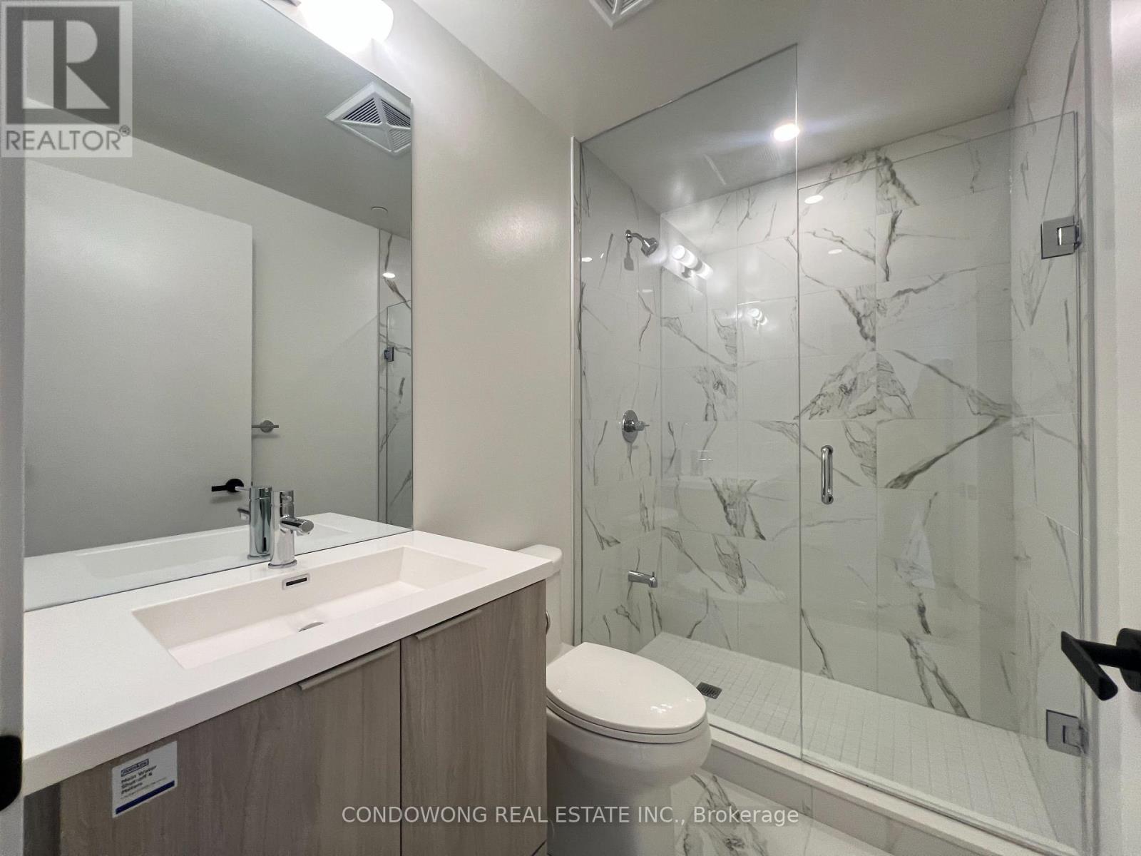 701 - 8 Interchange Way, Vaughan, Ontario  L4K 0R2 - Photo 7 - N12998654