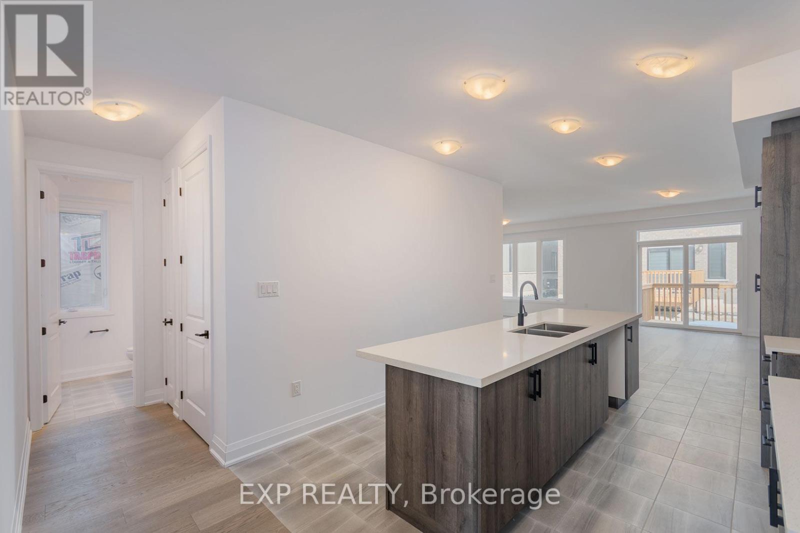 20 Ranch Terrace, Barrie, Ontario  L9J 0C2 - Photo 8 - S12998552