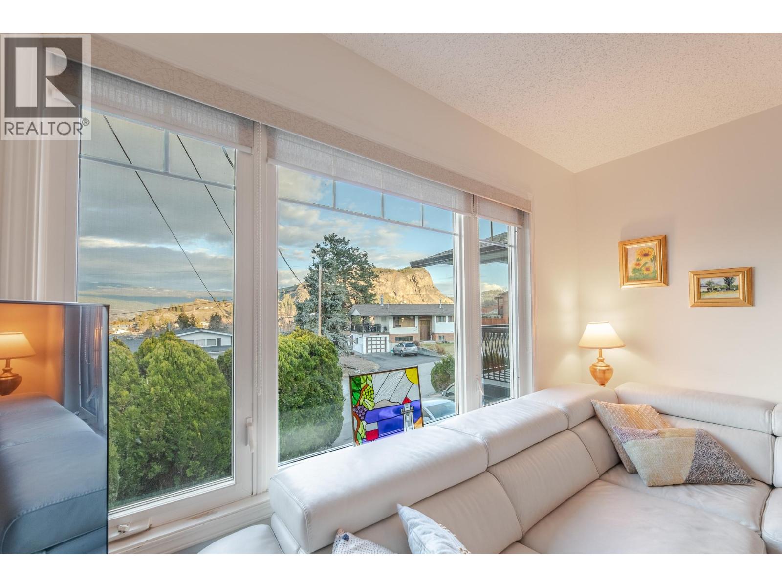 12612 Reynolds Avenue, Summerland, British Columbia  V0H 1Z8 - Photo 7 - 10378889