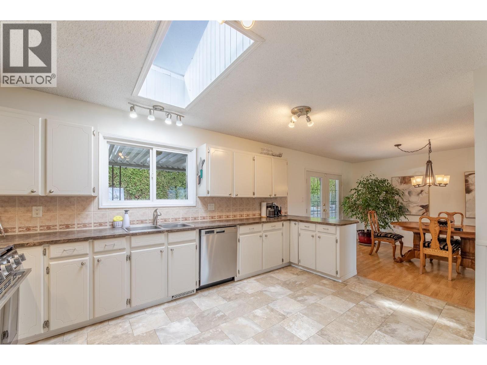 12612 Reynolds Avenue, Summerland, British Columbia  V0H 1Z8 - Photo 14 - 10378889