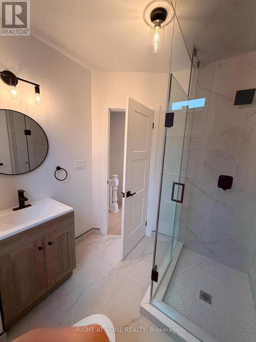 2 - 751 Dupont Street, Toronto, Ontario  M6G 1Z5 - Photo 6 - W12998578