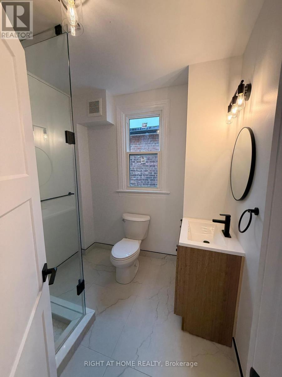 2 - 751 Dupont Street, Toronto, Ontario  M6G 1Z5 - Photo 8 - W12998578