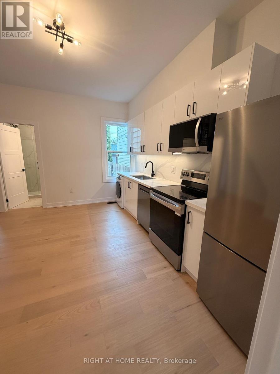 1 - 751 Dupont Street, Toronto, Ontario  M6G 1Z5 - Photo 4 - W12998584