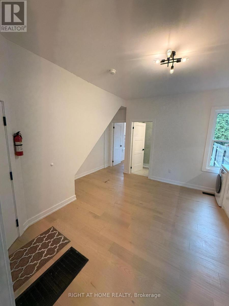 1 - 751 Dupont Street, Toronto, Ontario  M6G 1Z5 - Photo 8 - W12998584