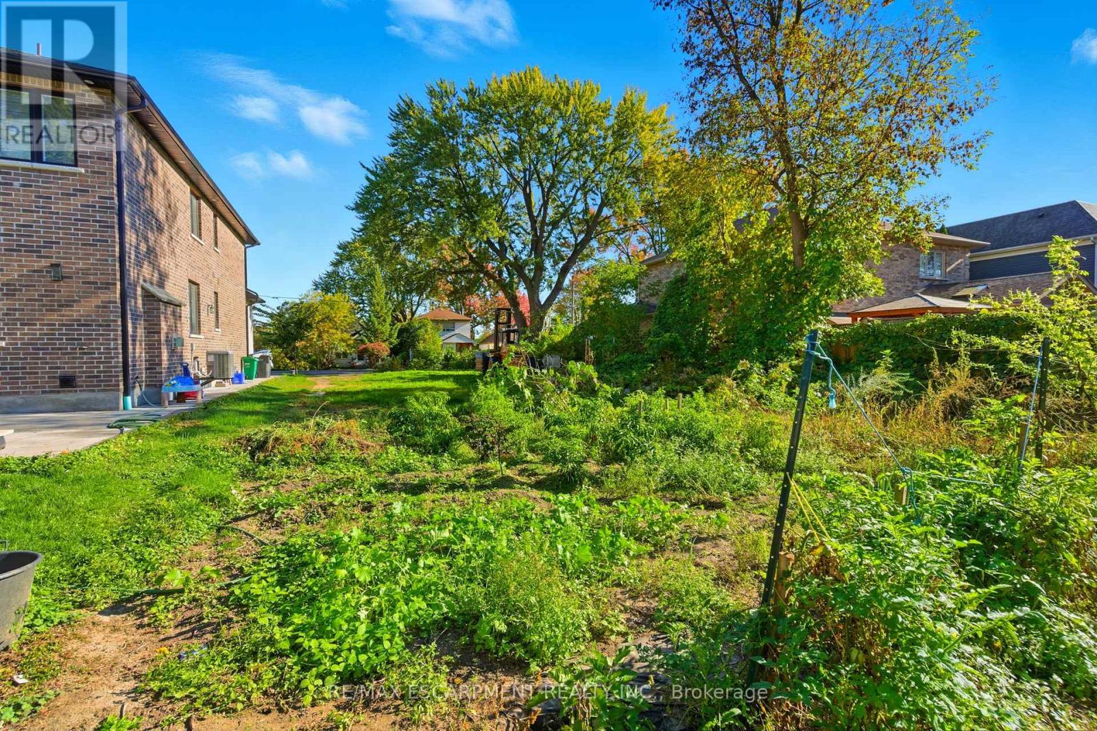 75 Troy Street, Mississauga, Ontario  L5G 1S6 - Photo 13 - W12998638