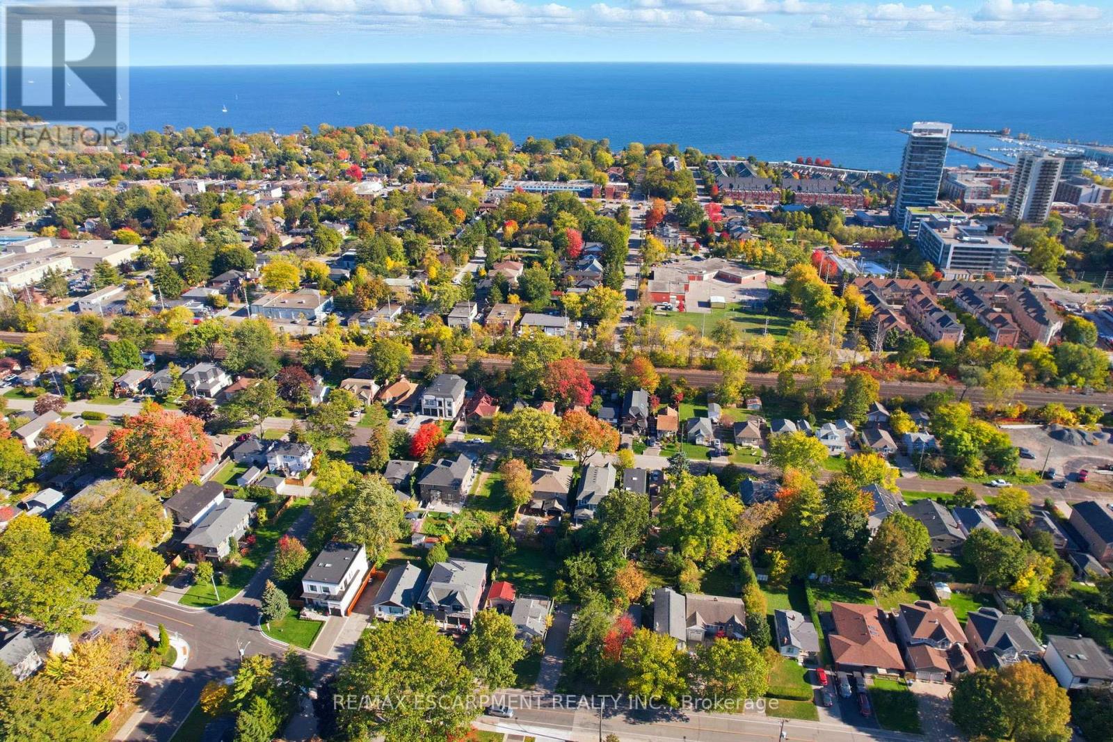 75 Troy Street, Mississauga, Ontario  L5G 1S6 - Photo 21 - W12998638