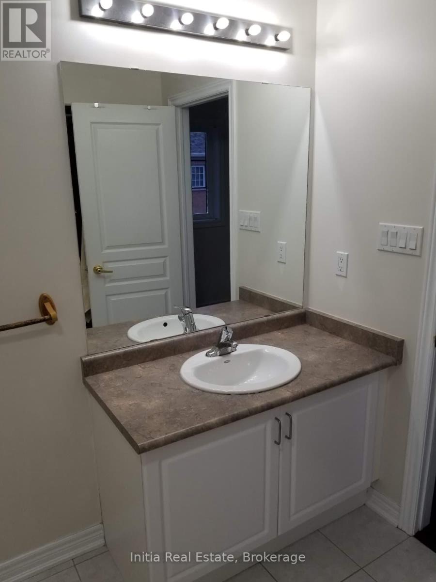 99 Connolly Crescent, Brampton, Ontario  L6R 0G8 - Photo 8 - W12998652