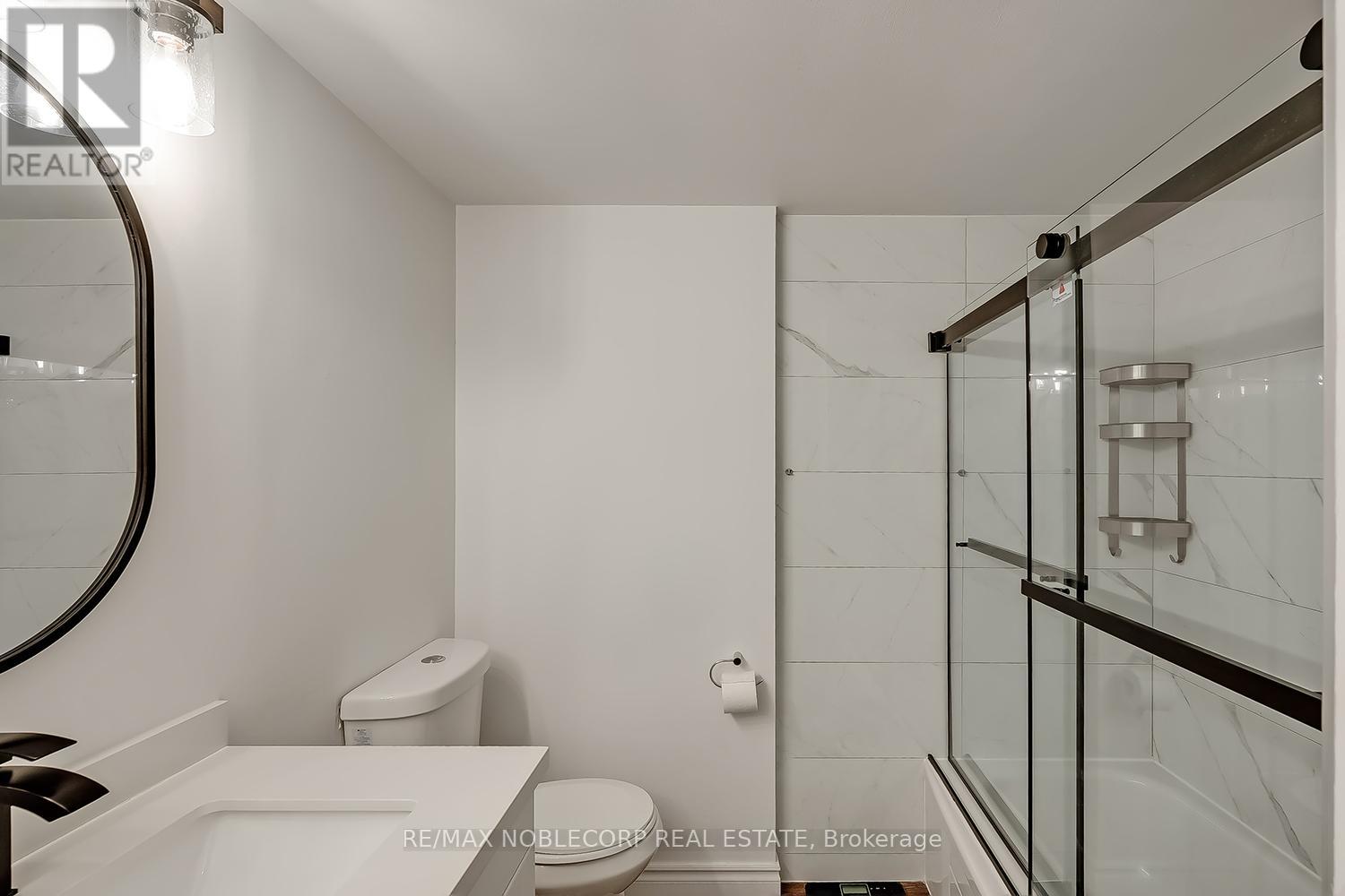 1002 - 1270 Maple Crossing Boulevard, Burlington, Ontario  L7S 2J3 - Photo 8 - W12998660