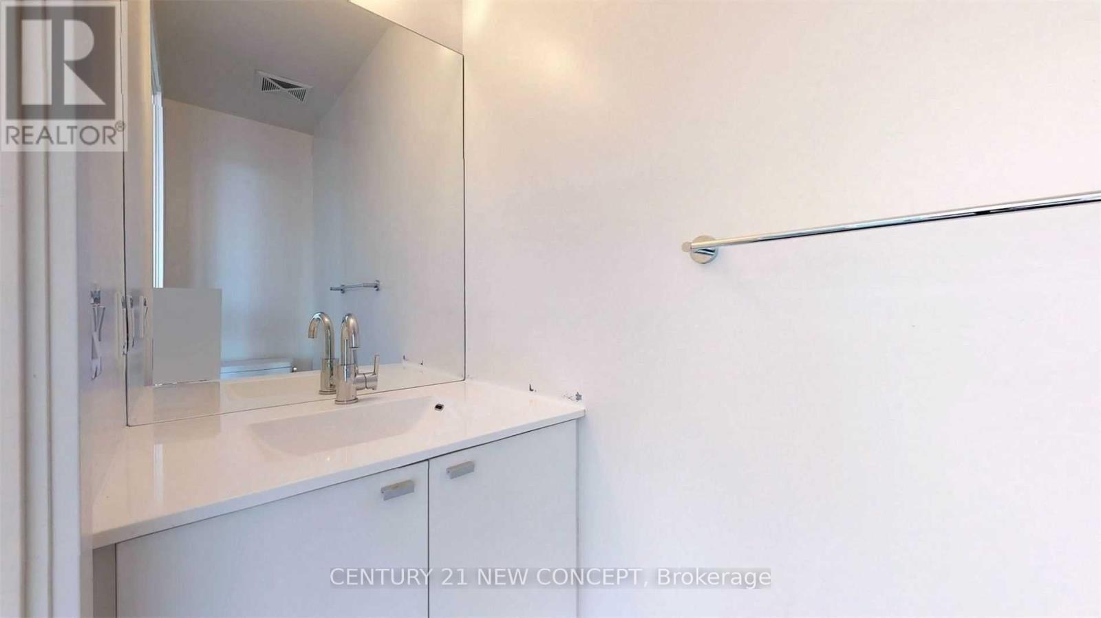 2505 - 105 The Queensway Avenue, Toronto, Ontario  M6S 5B5 - Photo 19 - W12998692