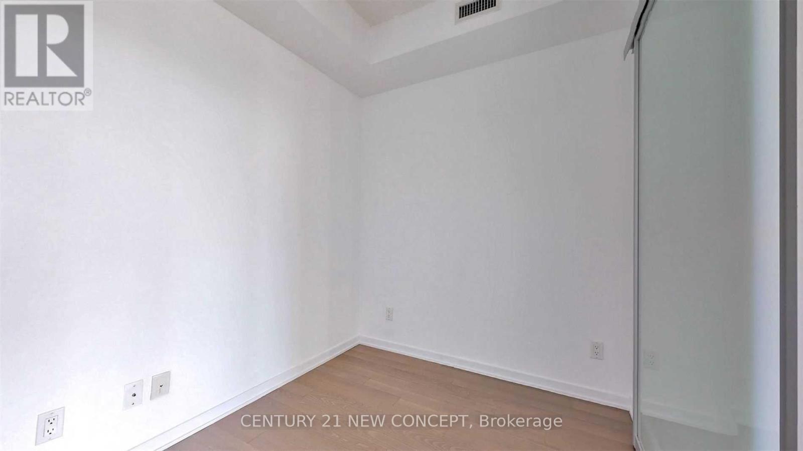 2505 - 105 The Queensway Avenue, Toronto, Ontario  M6S 5B5 - Photo 7 - W12998692