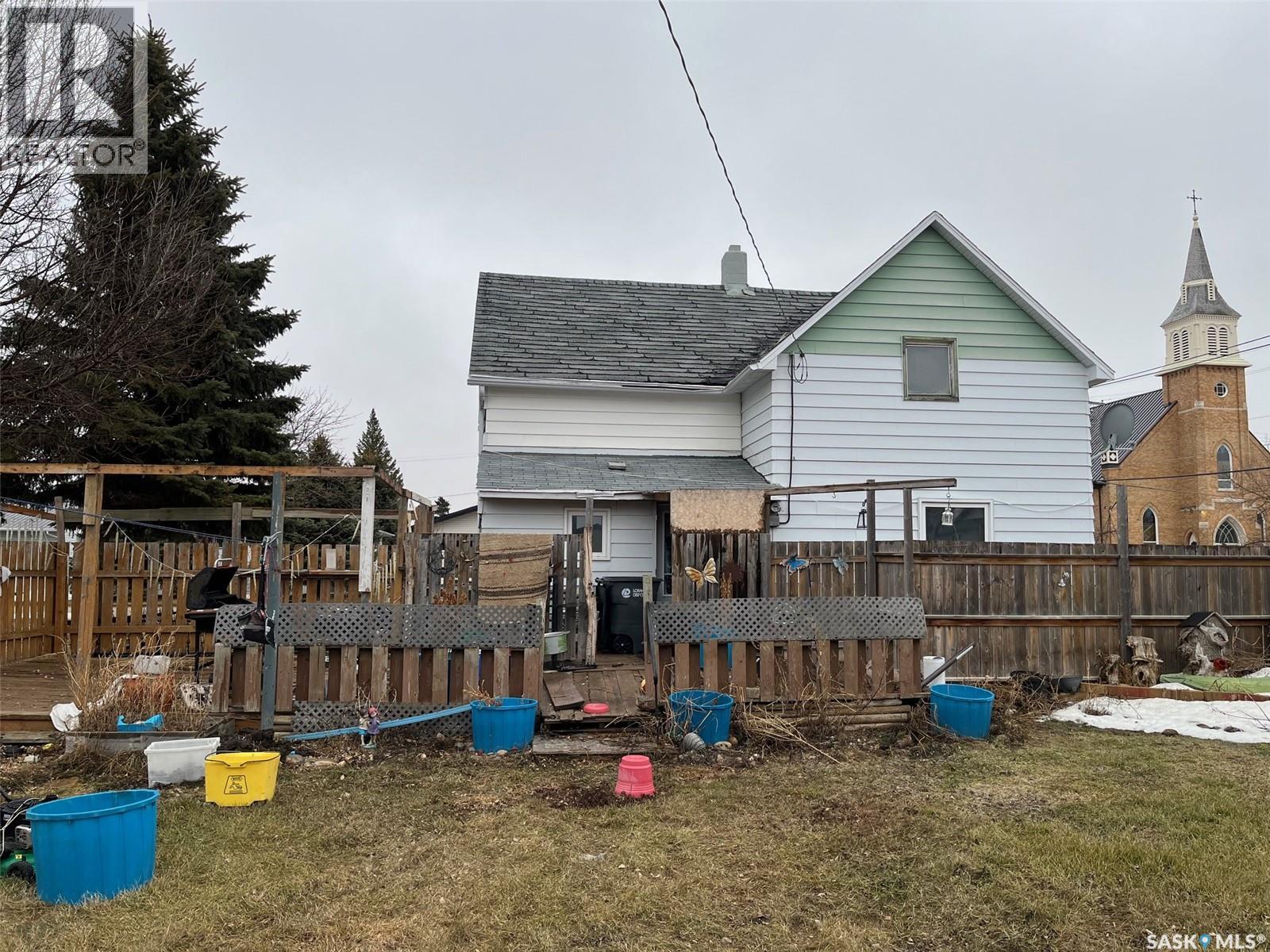 138 1st Avenue E, Montmartre, Saskatchewan  S0G 3M0 - Photo 26 - SK032936