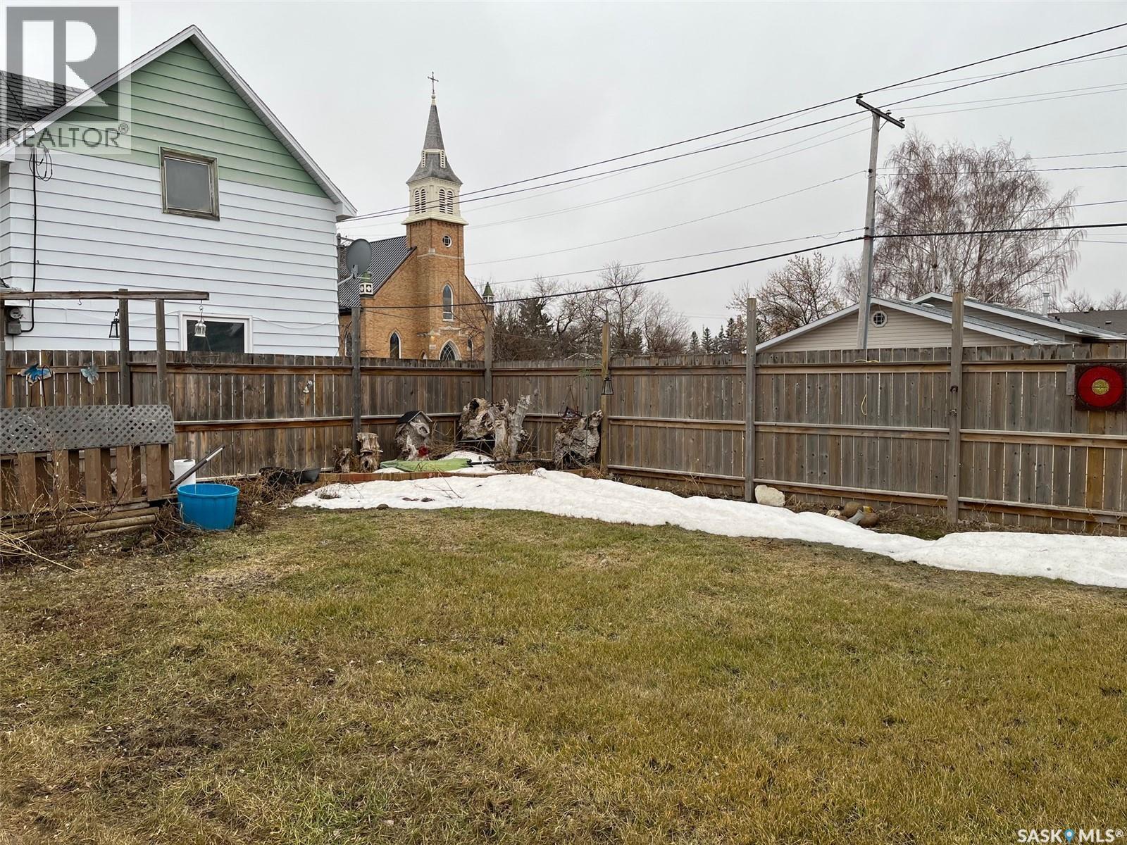 138 1st Avenue E, Montmartre, Saskatchewan  S0G 3M0 - Photo 27 - SK032936