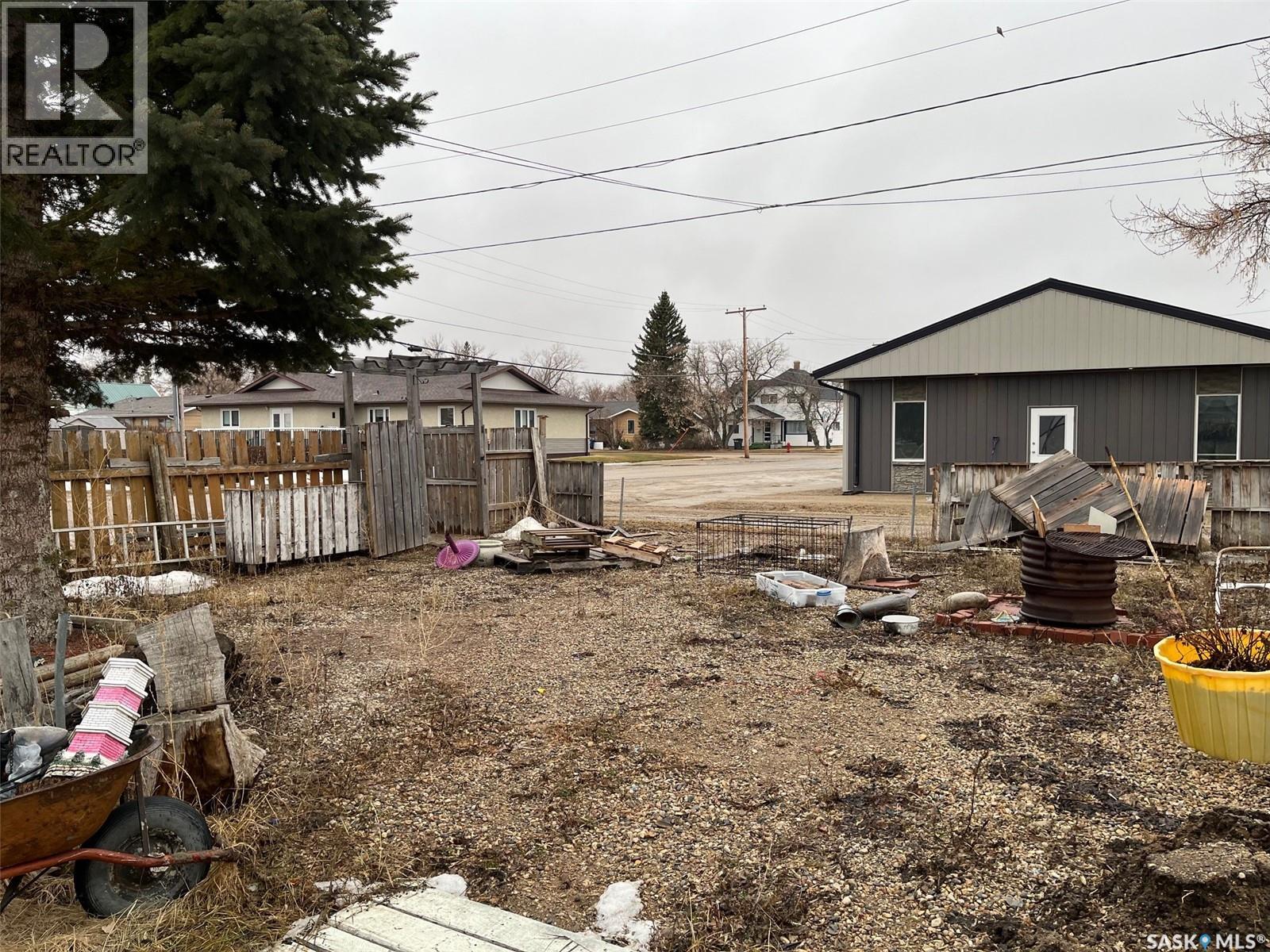 138 1st Avenue E, Montmartre, Saskatchewan  S0G 3M0 - Photo 28 - SK032936