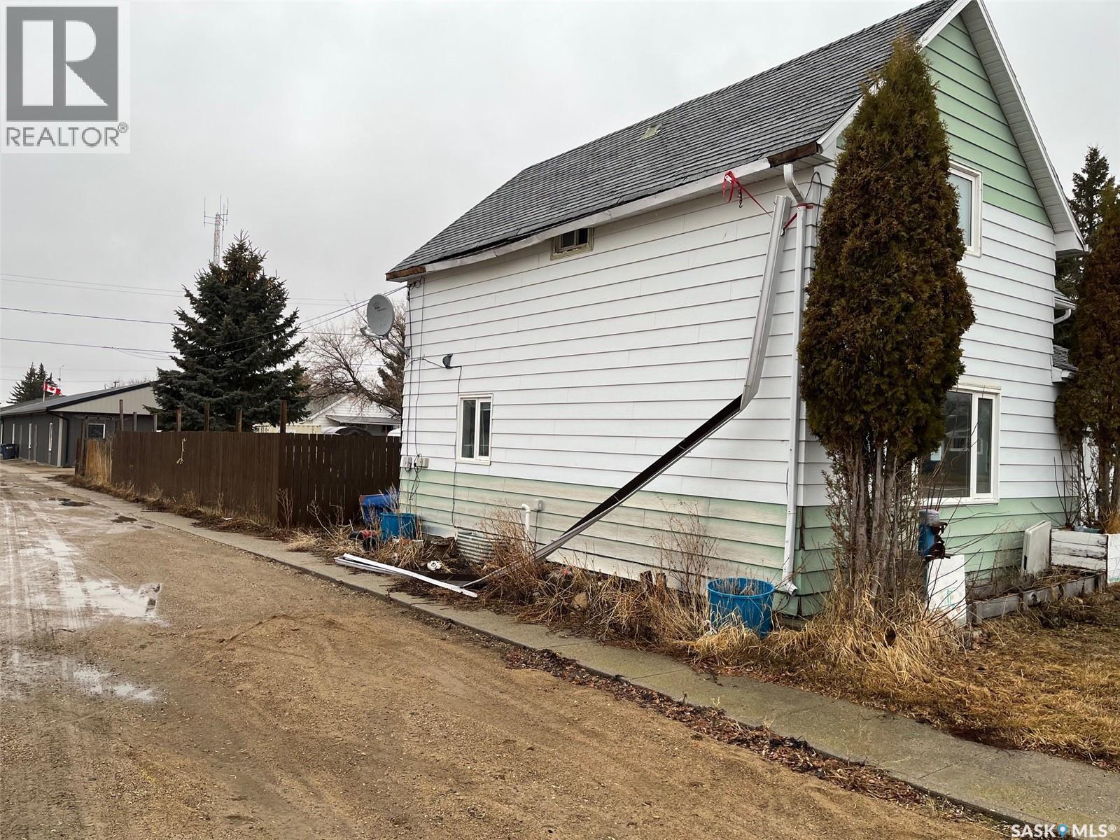 138 1st Avenue E, Montmartre, Saskatchewan  S0G 3M0 - Photo 32 - SK032936