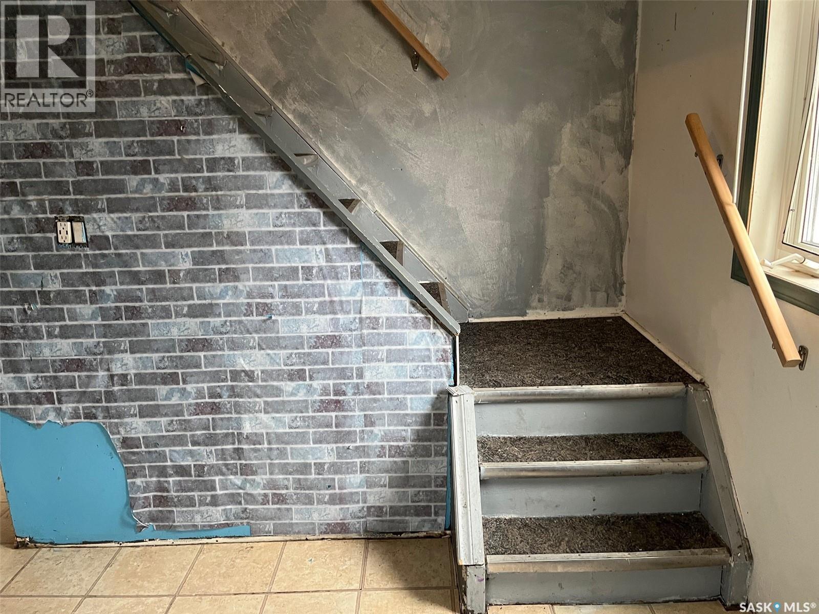 138 1st Avenue E, Montmartre, Saskatchewan  S0G 3M0 - Photo 4 - SK032936