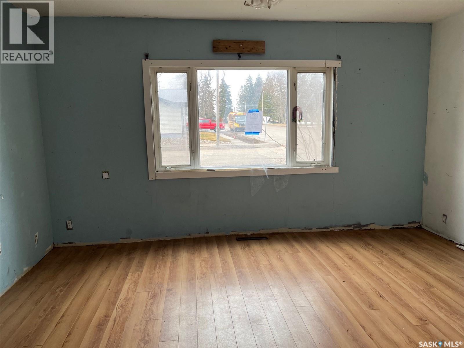 138 1st Avenue E, Montmartre, Saskatchewan  S0G 3M0 - Photo 6 - SK032936