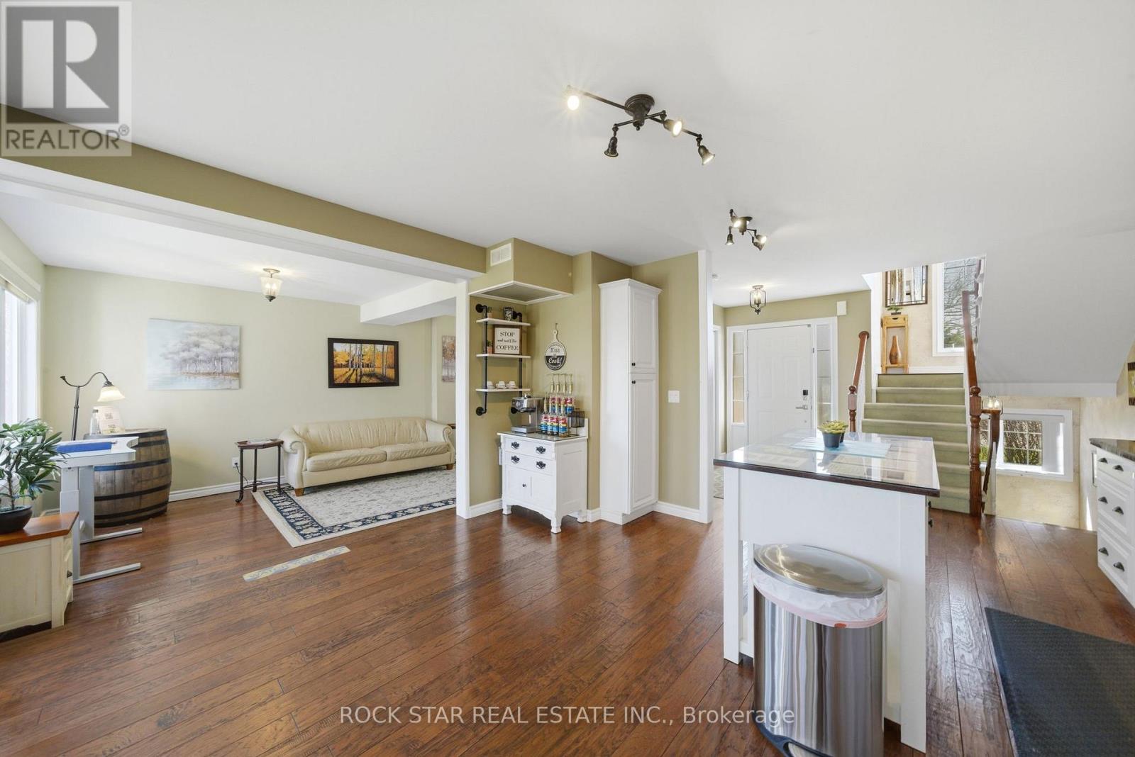 72 Martindale Road, St. Catharines, Ontario  L2S 2Y3 - Photo 7 - X12998560