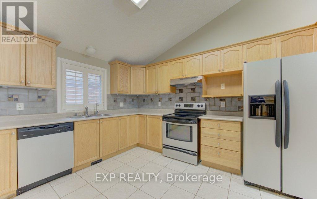 431 Lausanne Crescent, Waterloo, Ontario  N2T 2X6 - Photo 10 - X12998580