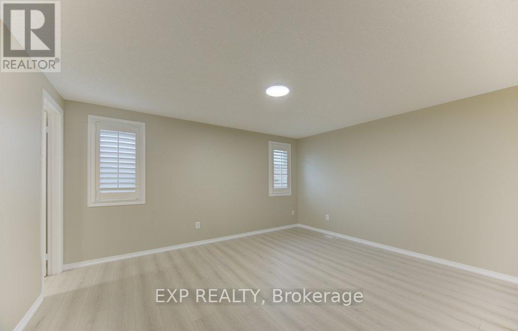 431 Lausanne Crescent, Waterloo, Ontario  N2T 2X6 - Photo 12 - X12998580