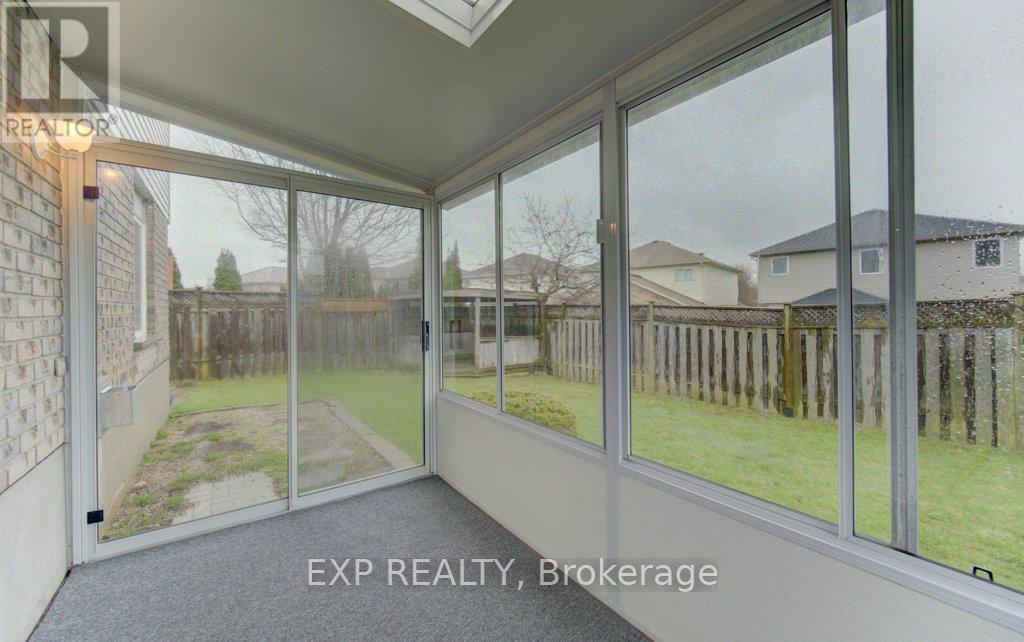 431 Lausanne Crescent, Waterloo, Ontario  N2T 2X6 - Photo 23 - X12998580