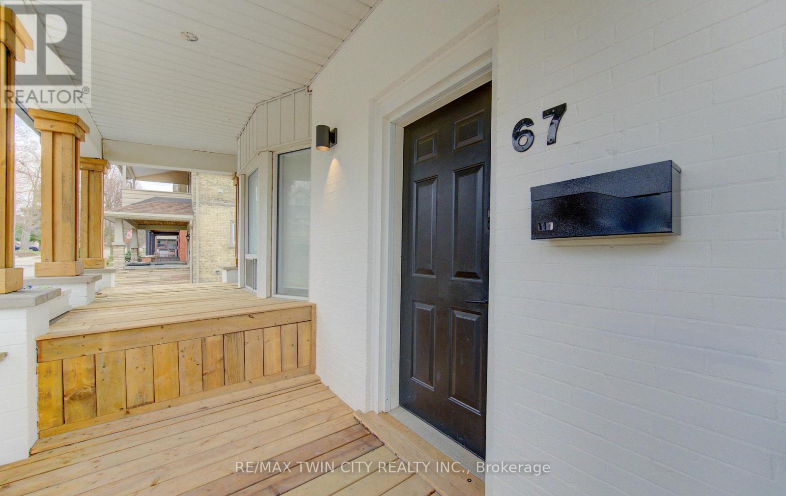 67 Louisa Street W, Kitchener, Ontario  N2H 5L9 - Photo 3 - X12998604