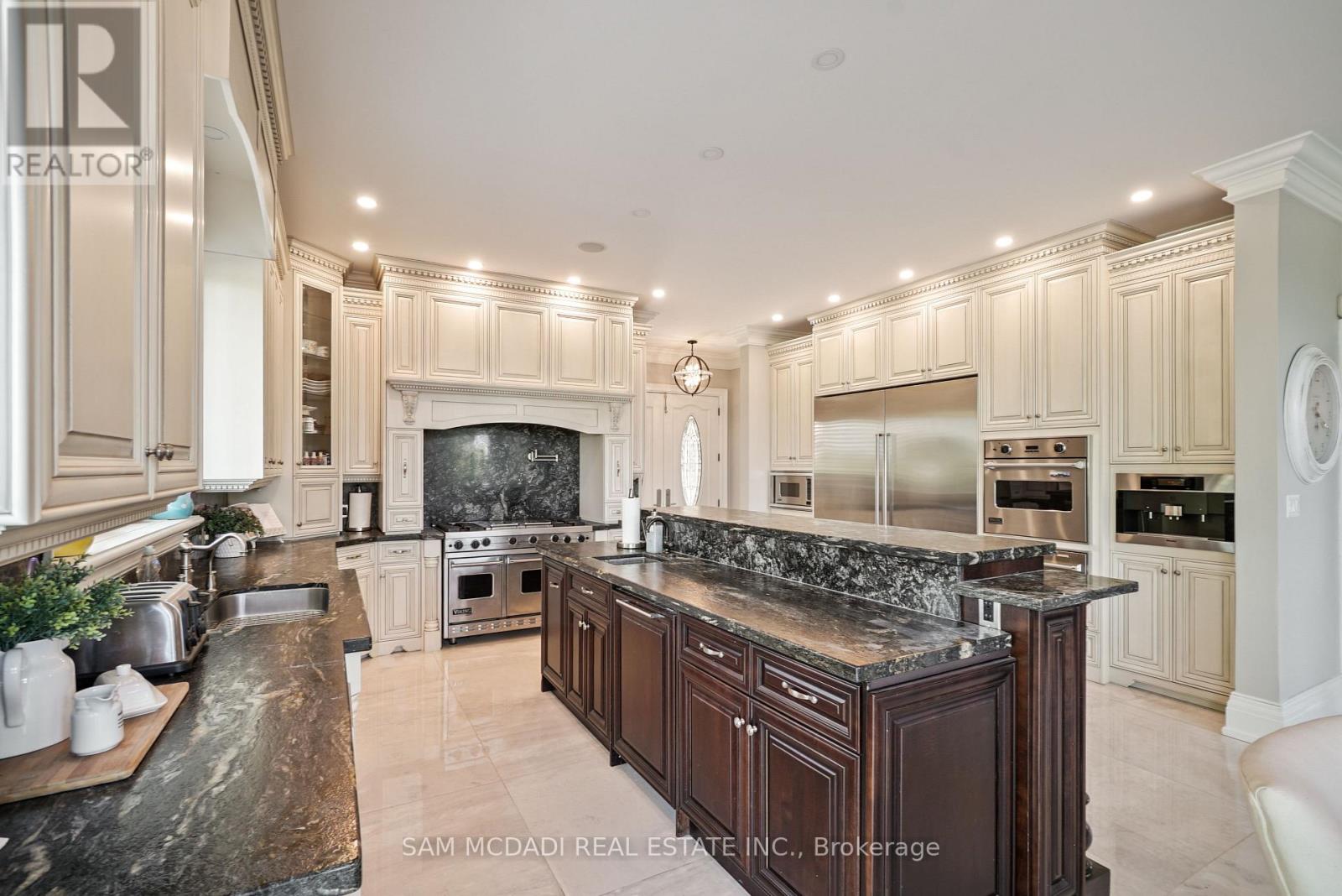 119 Ishwar Drive, Georgian Bluffs, Ontario  N0H 1S0 - Photo 14 - X12998624