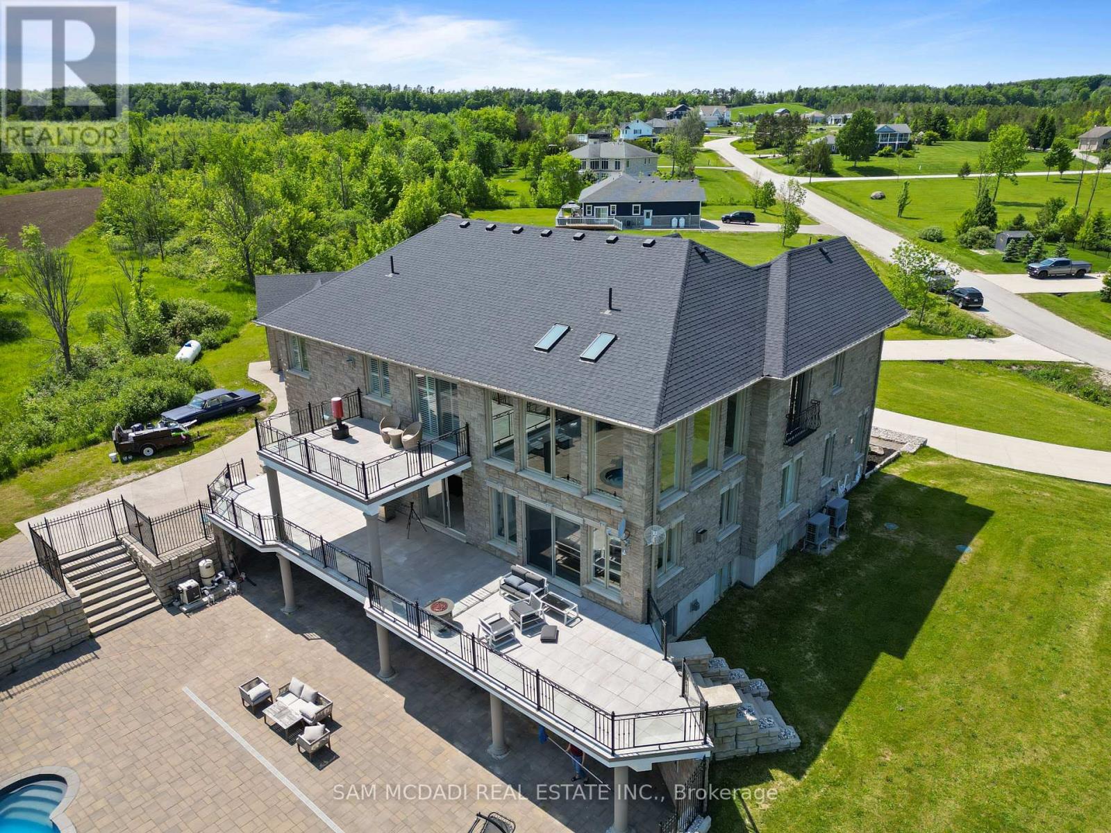 119 Ishwar Drive, Georgian Bluffs, Ontario  N0H 1S0 - Photo 32 - X12998624
