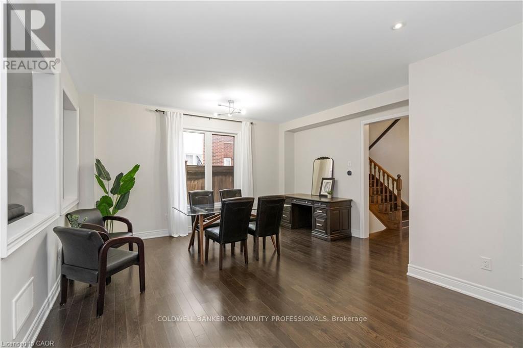 4 Macbean Crescent, Hamilton, Ontario  L8B 0S5 - Photo 8 - X12998680