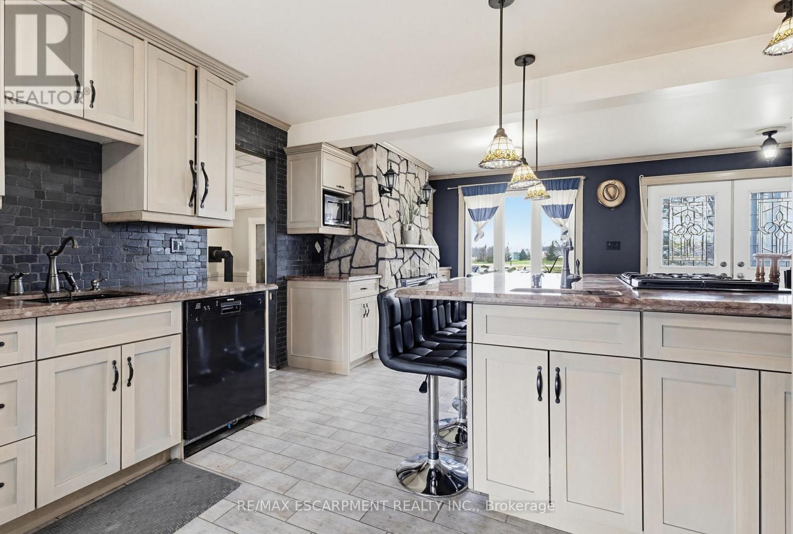 6816 Regional Road 65, West Lincoln, Ontario  L0R 2A0 - Photo 5 - X12998366