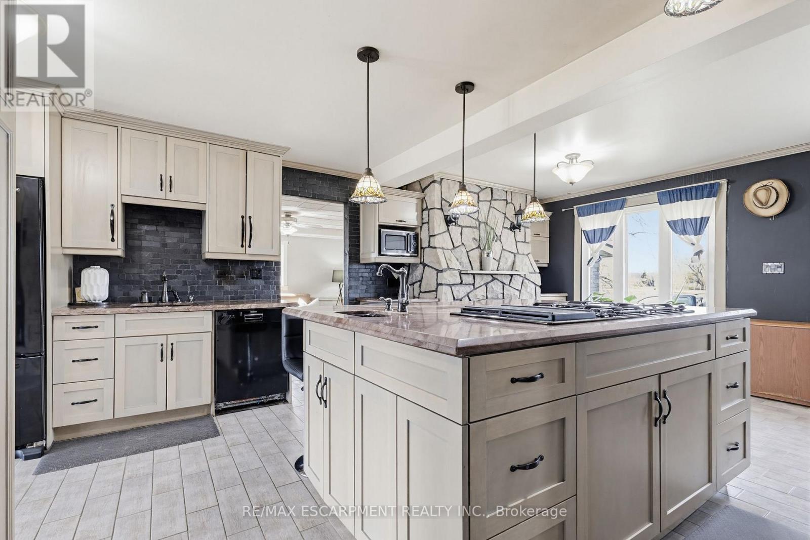 6816 Regional Road 65, West Lincoln, Ontario  L0R 2A0 - Photo 6 - X12998366